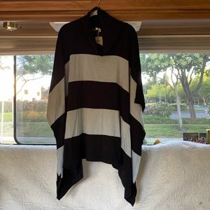 Bead & Reel ecoSkin black and grey poncho